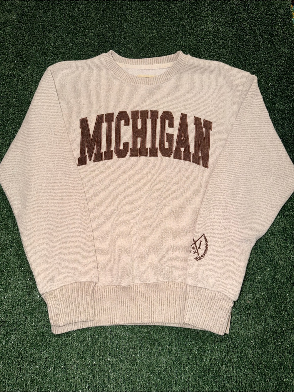 New York Popular Michigan Crewneck Sweatshirt Beige Brown Unisex Small